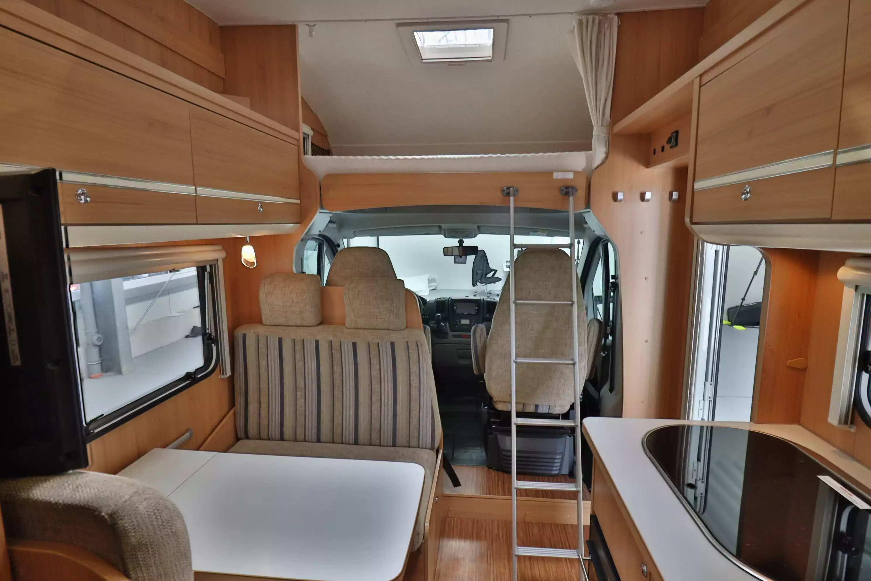 LMC Breezer 694 G 